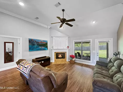 175 Copper Ridge Ln, Florence, MS 39073 photo 3