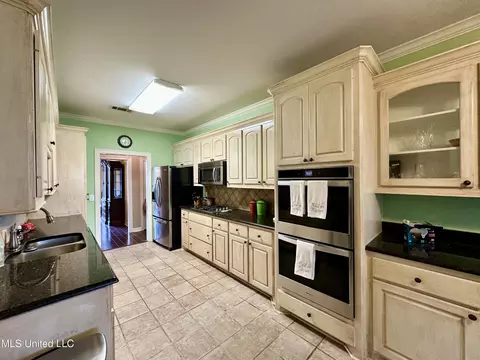 112 Pawnee Pl, Clinton, MS 39056 photo 9