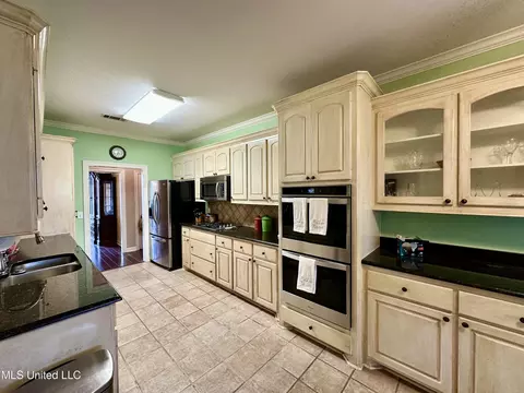 112 Pawnee Pl, Clinton, MS 39056 photo 8