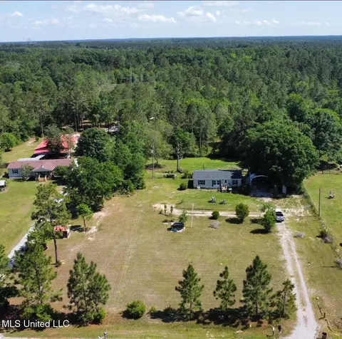 23213 Wright Rd, Saucier, MS 39574