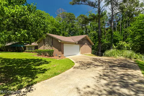 101 Pine Cv, Clinton, MS 39056 photo 5