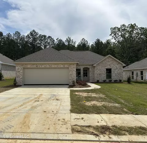 963 Riverside Ln, Pearl, MS 39208