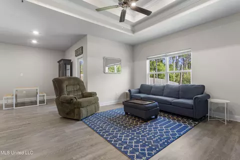 5437 Overland Dr, Biloxi, MS 39532 photo 7
