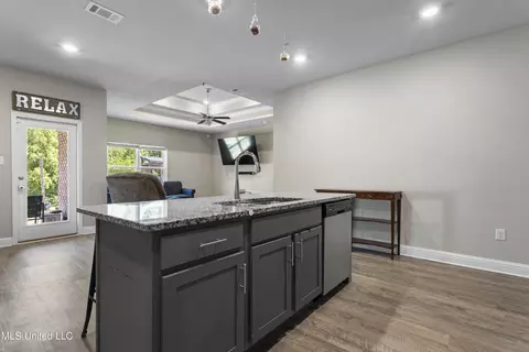 5437 Overland Dr, Biloxi, MS 39532 photo 14