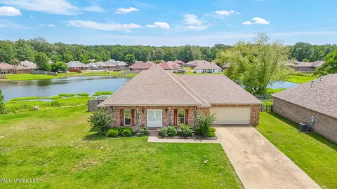 308 Oak Park Way, Pearl, MS 39208