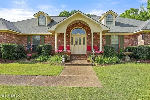 Exterior - 107 Chalet Strasse, Brandon, MS 39042 photo 3 of 7