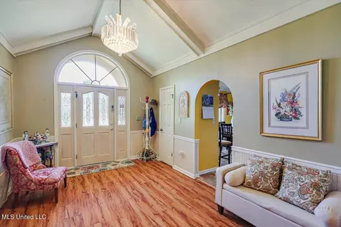 Entry Way - 107 Chalet Strasse, Brandon, MS 39042 photo 1 of 3
