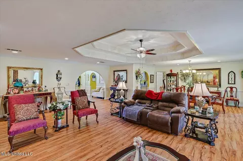 Living - 107 Chalet Strasse, Brandon, MS 39042 photo 4 of 4