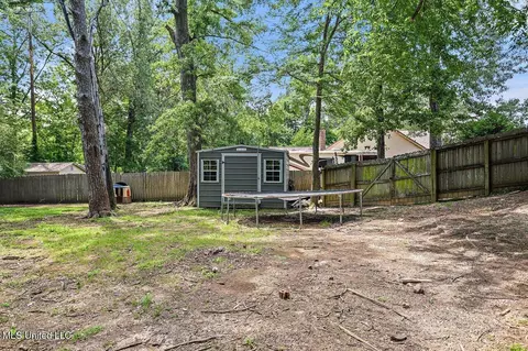Exterior - 114 Parkway Cv, Brandon, MS 39047 photo 5 of 11
