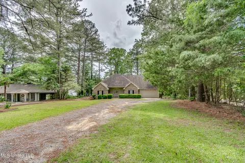 345 Lakeshore Dr, Madison, MS 39110 photo 3
