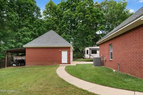 1429 Laughter Rd, Hernando, MS 38632 photo 11