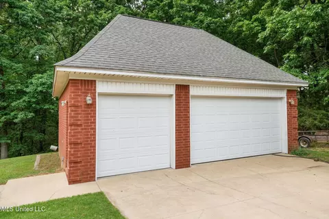 1429 Laughter Rd, Hernando, MS 38632 photo 8