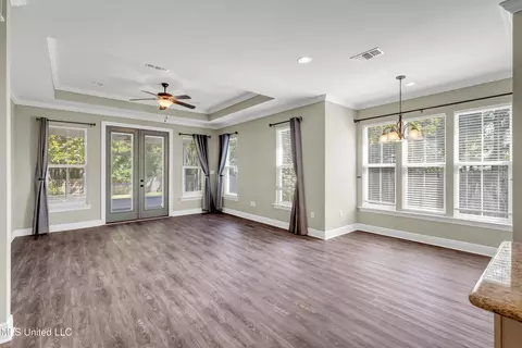Living - 118 W Third St, Long Beach, MS 39560 photo 1 of 3
