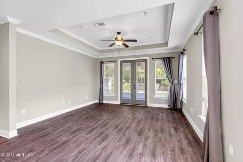 Living - 118 W Third St, Long Beach, MS 39560 photo 2 of 3