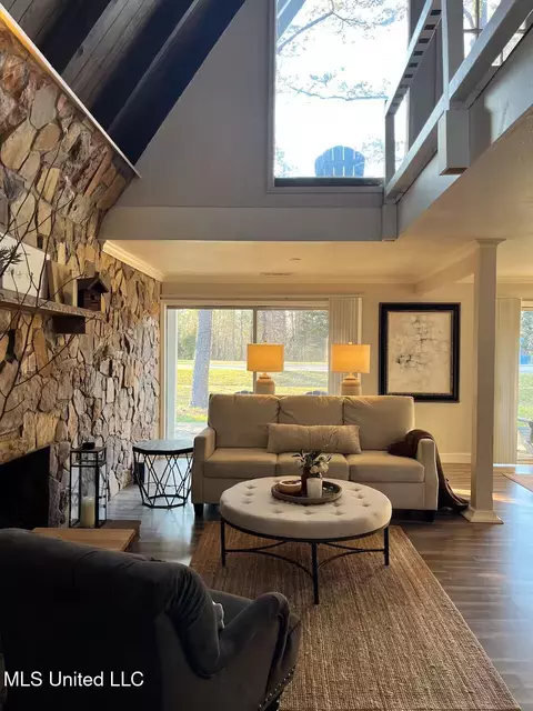 Living - 5584 E Diamondhead Dr, Diamondhead, MS 39525 photo 1 of 4