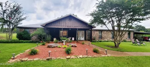 15590 N 51 Hwy, Oakland, MS 38948