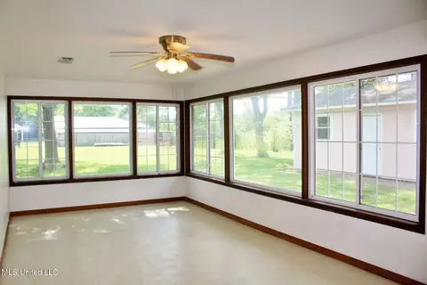 6908 Trehern St, Moss Point, MS 39563 photo 16