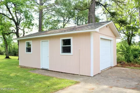 6908 Trehern St, Moss Point, MS 39563 photo 27