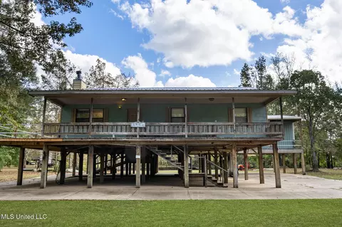 132 Holly Ln, Lucedale, MS 39452 photo 9