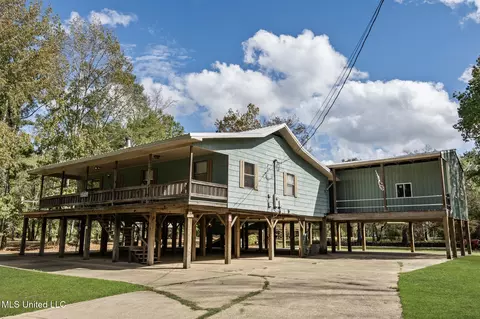 132 Holly Ln, Lucedale, MS 39452 photo 8