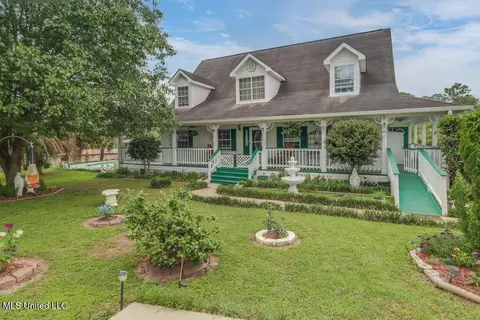 6048 Wendell Ladner Rd, Perkinston, MS 39573