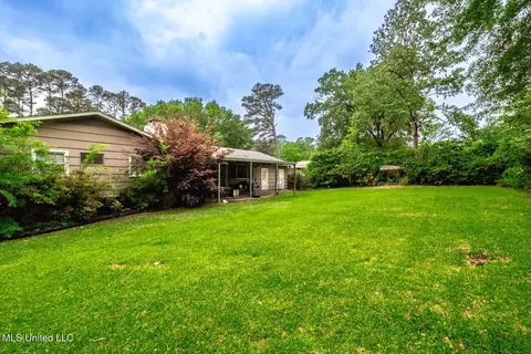Exterior - 2012 Southwood Rd, Jackson, MS 39211 photo 5 of 5