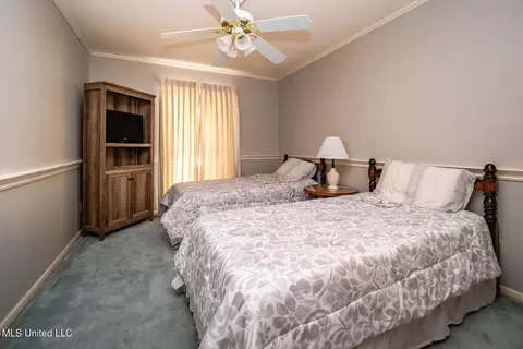 Bedroom - 2012 Southwood Rd, Jackson, MS 39211 photo 3 of 5