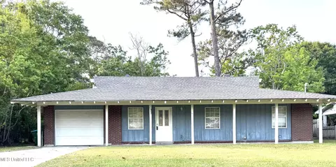 4607 Seminole Ave, Pascagoula, MS 39581