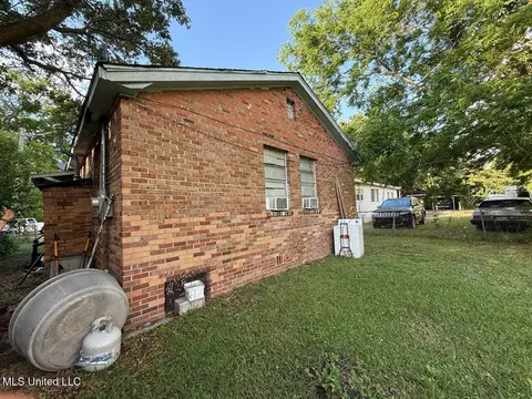Exterior - 519 Copp St, Biloxi, MS 39530 photo 2 of 2