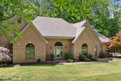 5135 Windy Ridge Dr, Southaven, MS 38671