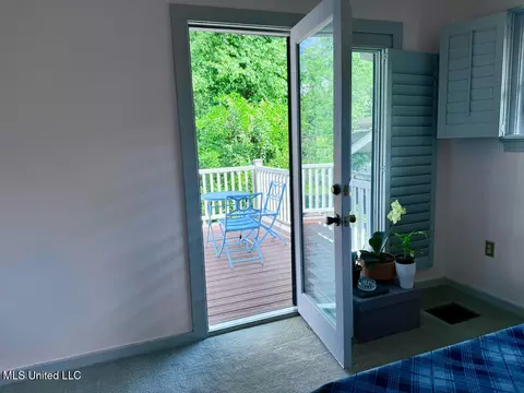 Exterior - 3316 Old Canton Rd, Jackson, MS 39216 photo 1 of 11