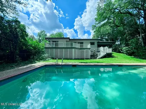 Exterior - 3316 Old Canton Rd, Jackson, MS 39216 photo 7 of 11