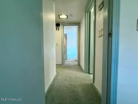 Entry Way - 3316 Old Canton Rd, Jackson, MS 39216 photo 4 of 4