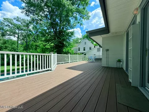 Exterior - 3316 Old Canton Rd, Jackson, MS 39216 photo 5 of 11
