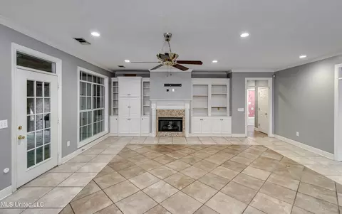 Living - 203 Remington Dr, Brandon, MS 39042 photo 3 of 9