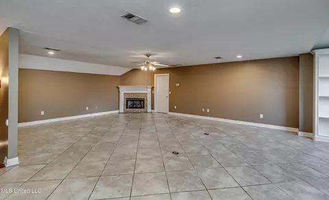 Living - 203 Remington Dr, Brandon, MS 39042 photo 7 of 9