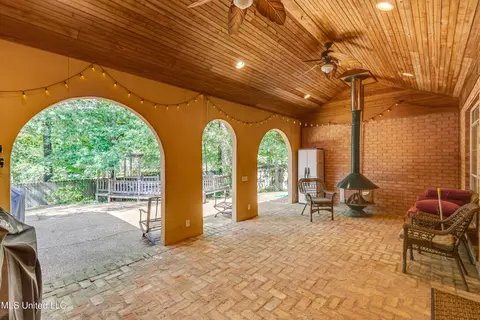 Exterior - 203 Remington Dr, Brandon, MS 39042 photo 6 of 11