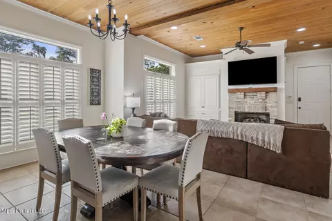 Dining - 100 Catherine Cv, Madison, MS 39110 photo 3 of 3