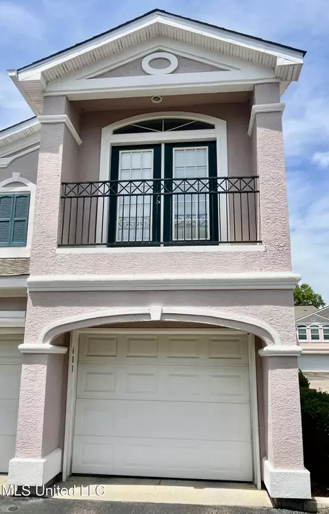 2252 Beach Dr #603, Gulfport, MS 39507