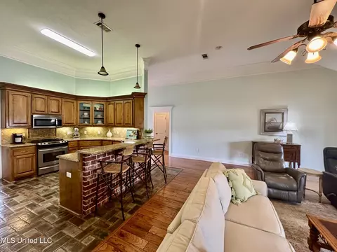 419 Providence Dr, Brandon, MS 39042 photo 11