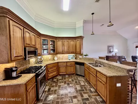 419 Providence Dr, Brandon, MS 39042 photo 10