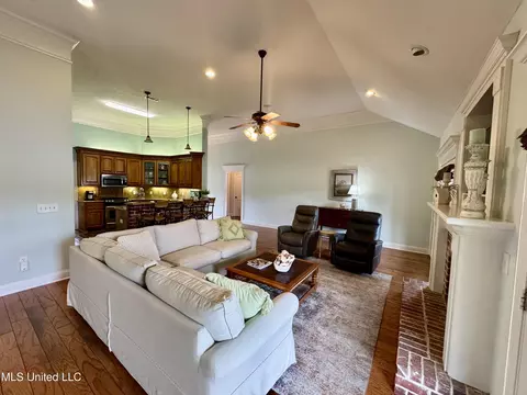 419 Providence Dr, Brandon, MS 39042 photo 8
