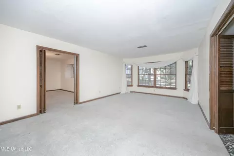 Living - 446 Melissa Dr, Biloxi, MS 39531 photo 1 of 6