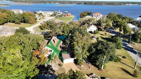 View/Area - 446 Melissa Dr, Biloxi, MS 39531 photo 3 of 9