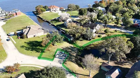 View/Area - 446 Melissa Dr, Biloxi, MS 39531 photo 5 of 9