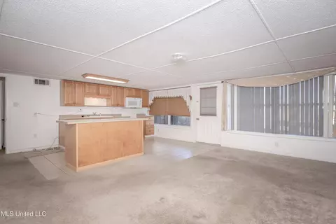 Living - 446 Melissa Dr, Biloxi, MS 39531 photo 6 of 6
