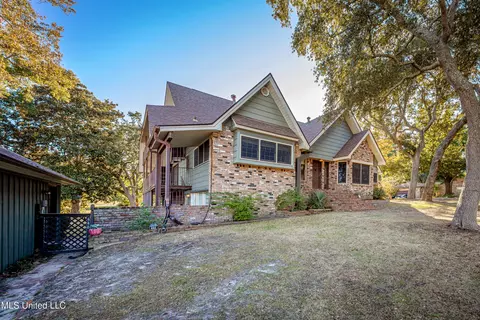 Exterior - 446 Melissa Dr, Biloxi, MS 39531 photo 4 of 9