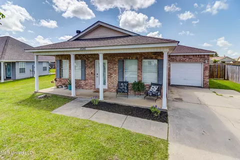18346 Tiffany Renee Dr, Gulfport, MS 39503