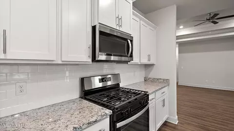 Kitchen - 109 Horseshoe Blvd, Clinton, MS 39056 photo 3 of 3