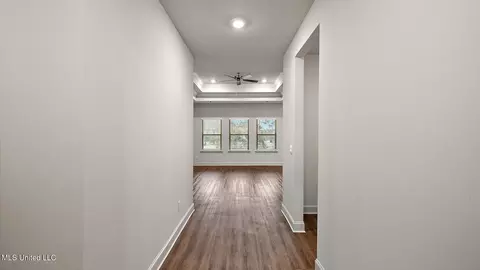 Entry Way - 109 Horseshoe Blvd, Clinton, MS 39056 photo 3 of 6